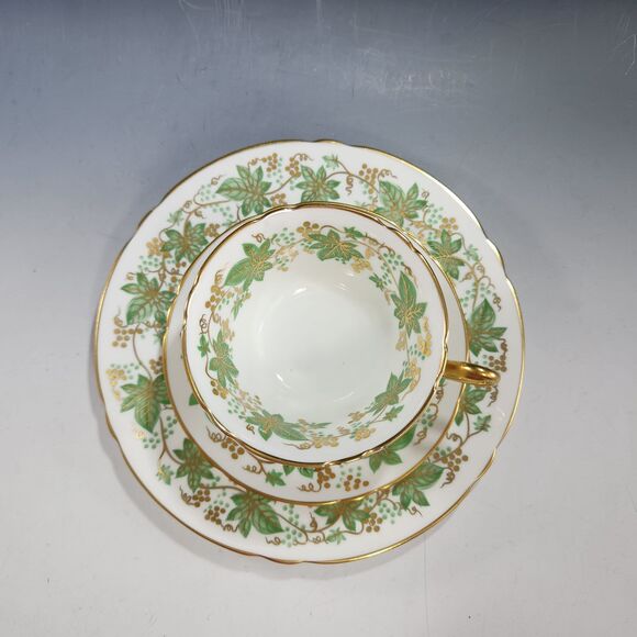Shelley China Trio Gold Grape Vine #13616C Green Lunch Plate Tea Cup Saucer Set - Picture 3 of 10